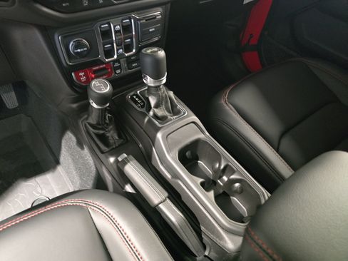 New 2026 Jeep Wrangler Unlimited Rubicon image 21