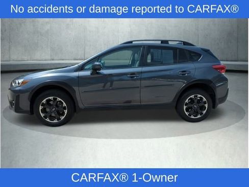 Used 2022 Subaru Crosstrek 2.0i Premium w/ Moonroof Package image 2