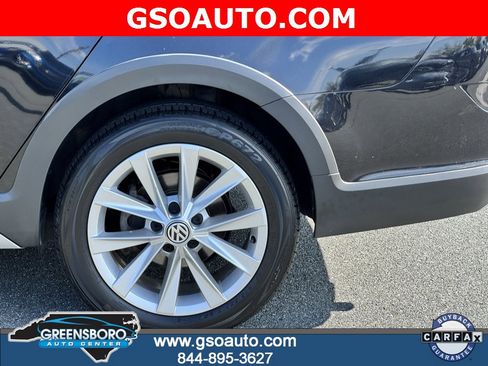 Used 2018 Volkswagen Golf Alltrack SE image 34