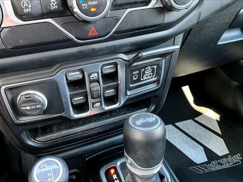 Used 2020 Jeep Wrangler Unlimited Sport S AWD/4WD image 16