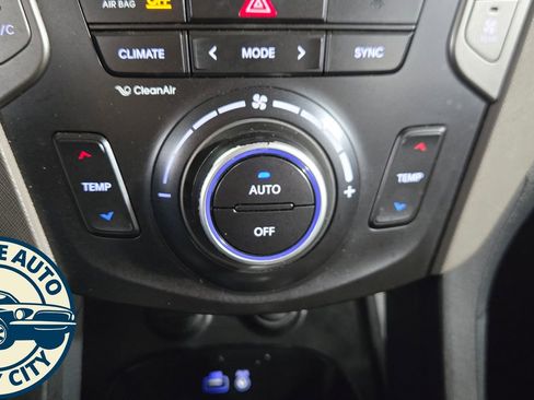 Used 2019 Hyundai Santa Fe XL image 17