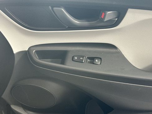 Used 2023 Hyundai Kona SEL FWD image 29