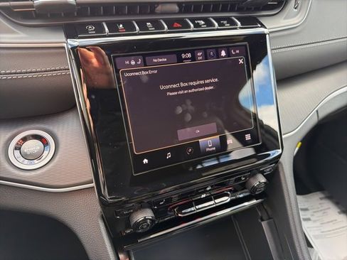 New 2025 Jeep Grand Cherokee 4WD image 13