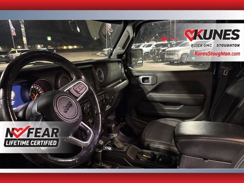 Used 2020 Jeep Wrangler Unlimited Sahara w/ Dual Top Group image 8