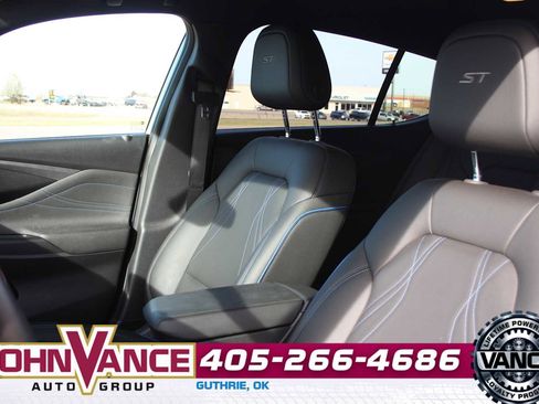 Used 2025 Buick Envista Sport Touring w/ Convenience I Package image 22