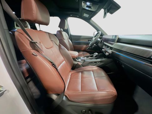 Used 2024 Kia Telluride SX image 23
