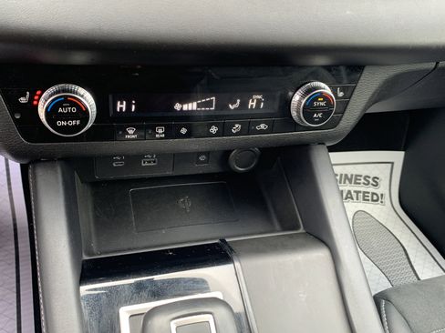 Used 2022 Mitsubishi Outlander SE image 20