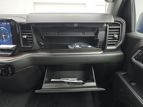 Certified 2023 Chevrolet Silverado 1500 LT AWD/4WD image 40