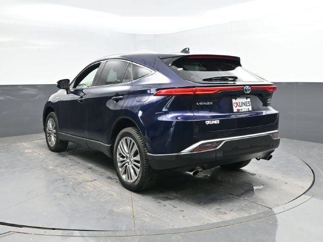Used 2021 Toyota Venza XLE w/ Softex Package AWD/4WD image 10