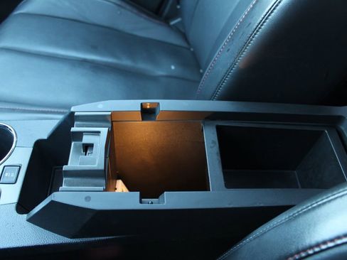 Used 2017 Chevrolet Equinox Premier w/ Enhanced Convenience Package image 38