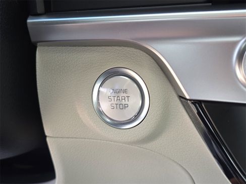 New 2025 Kia Telluride EX image 32