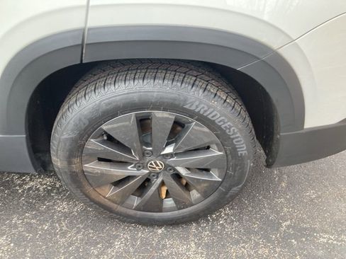 Certified 2022 Volkswagen Taos S image 6