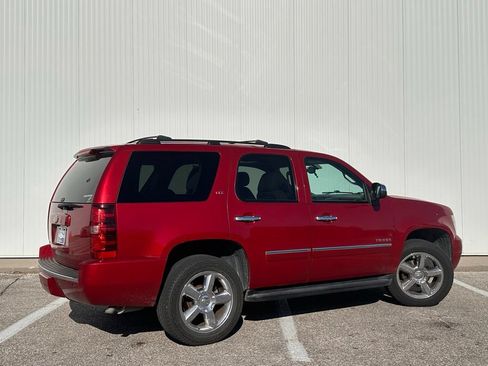 Used 2013 Chevrolet Tahoe LTZ AWD/4WD image 6
