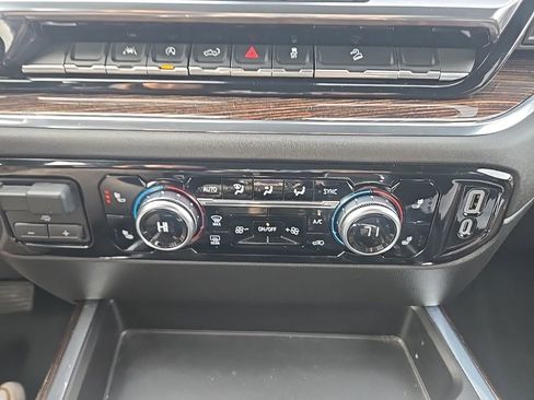 Used 2024 GMC Sierra 1500 Elevation w/ Preferred Package image 20