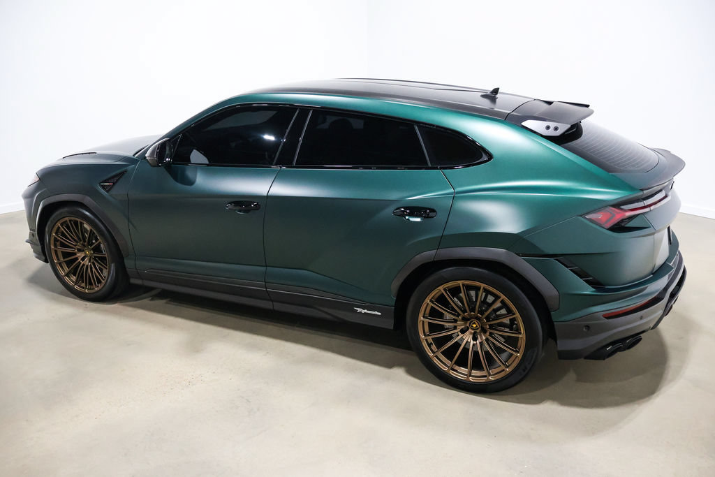 Used 2024 Lamborghini Urus Performante AWD/4WD image 16