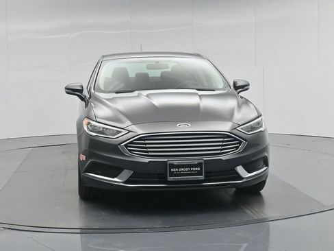 Used 2018 Ford Fusion Energi SE image 20