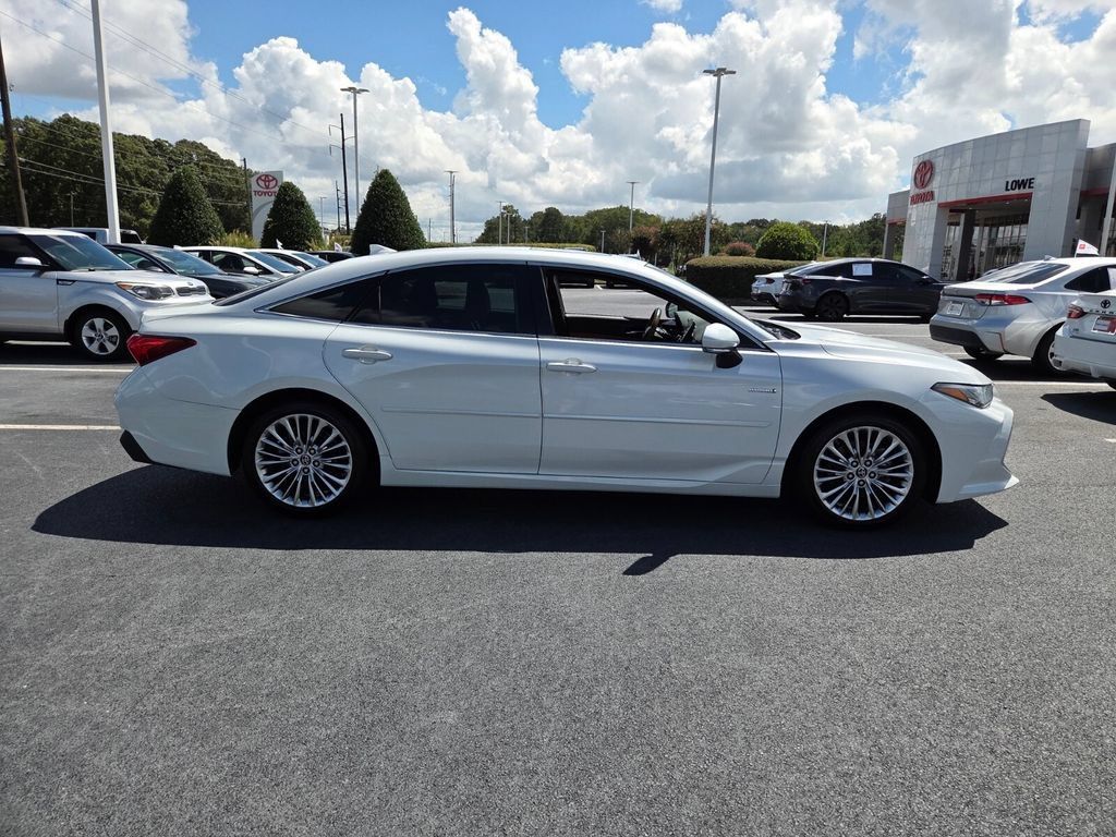 Used 2019 Toyota Avalon Limited w/ Advanced Safety Package FWD image 13