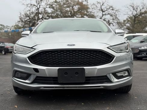 Used 2017 Ford Fusion Titanium image 3