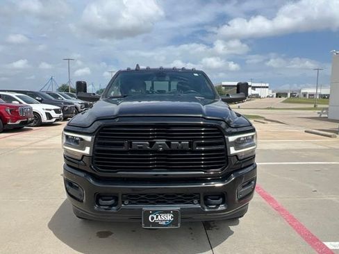 Used 2022 RAM 2500 Laramie w/ Night Edition AWD/4WD image 2
