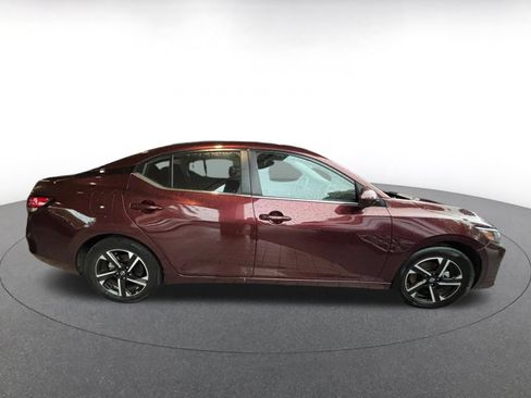 Used 2025 Nissan Sentra SV FWD image 8