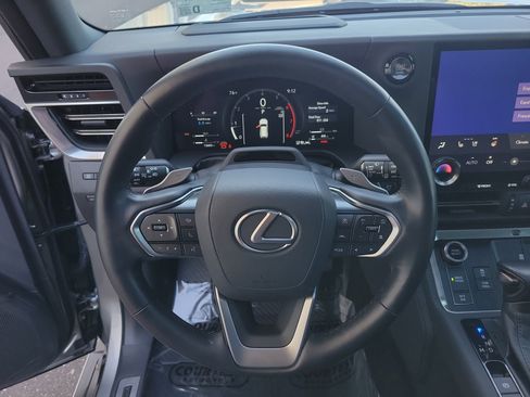 Used 2024 Lexus GX 550 image 12