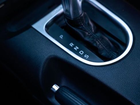 Used 2019 Ford Mustang Premium image 40