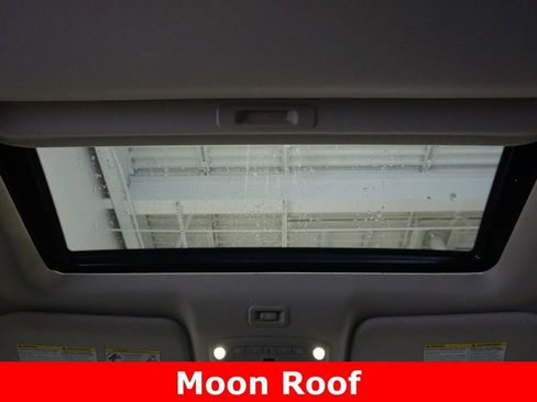 Used 2019 Nissan Pathfinder Platinum image 7