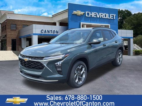 New 2026 Chevrolet Trax LT w/ Driver Confidence Package FWD image 1