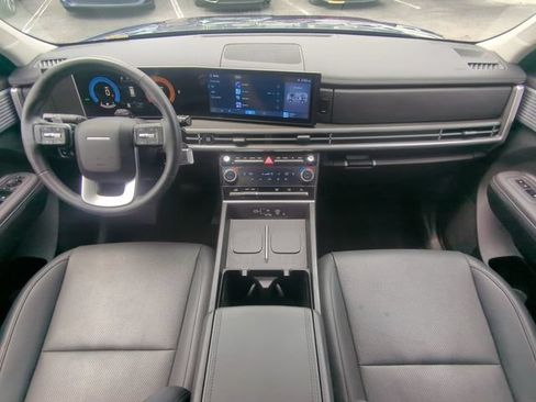 Used 2025 Hyundai Santa Fe SEL FWD image 19