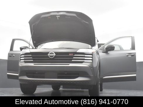 Used 2025 Nissan Kicks SR w/ Illumination Package AWD/4WD image 33