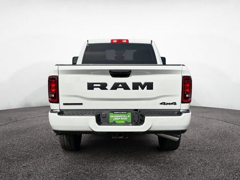 New 2026 RAM 3500 Big Horn AWD/4WD image 4