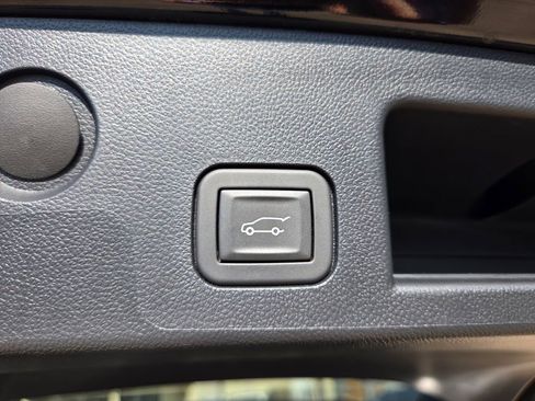 Used 2026 Chevrolet Equinox LT w/ Convenience Package II FWD image 14