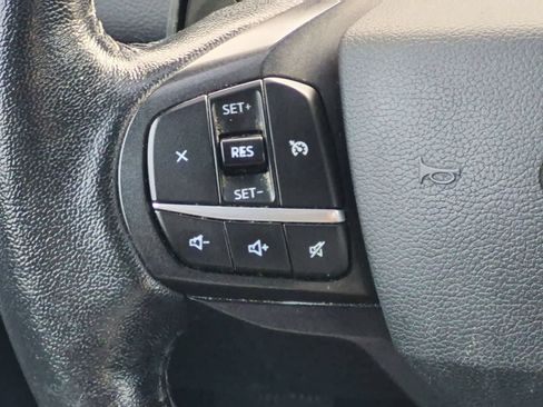 Used 2020 Ford Explorer XLT w/ Equipment Group 202A AWD/4WD image 23