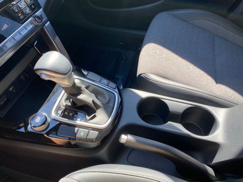 Used 2025 Kia Seltos S image 41