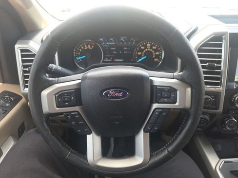 Used 2016 Ford F150 Lariat RWD image 32