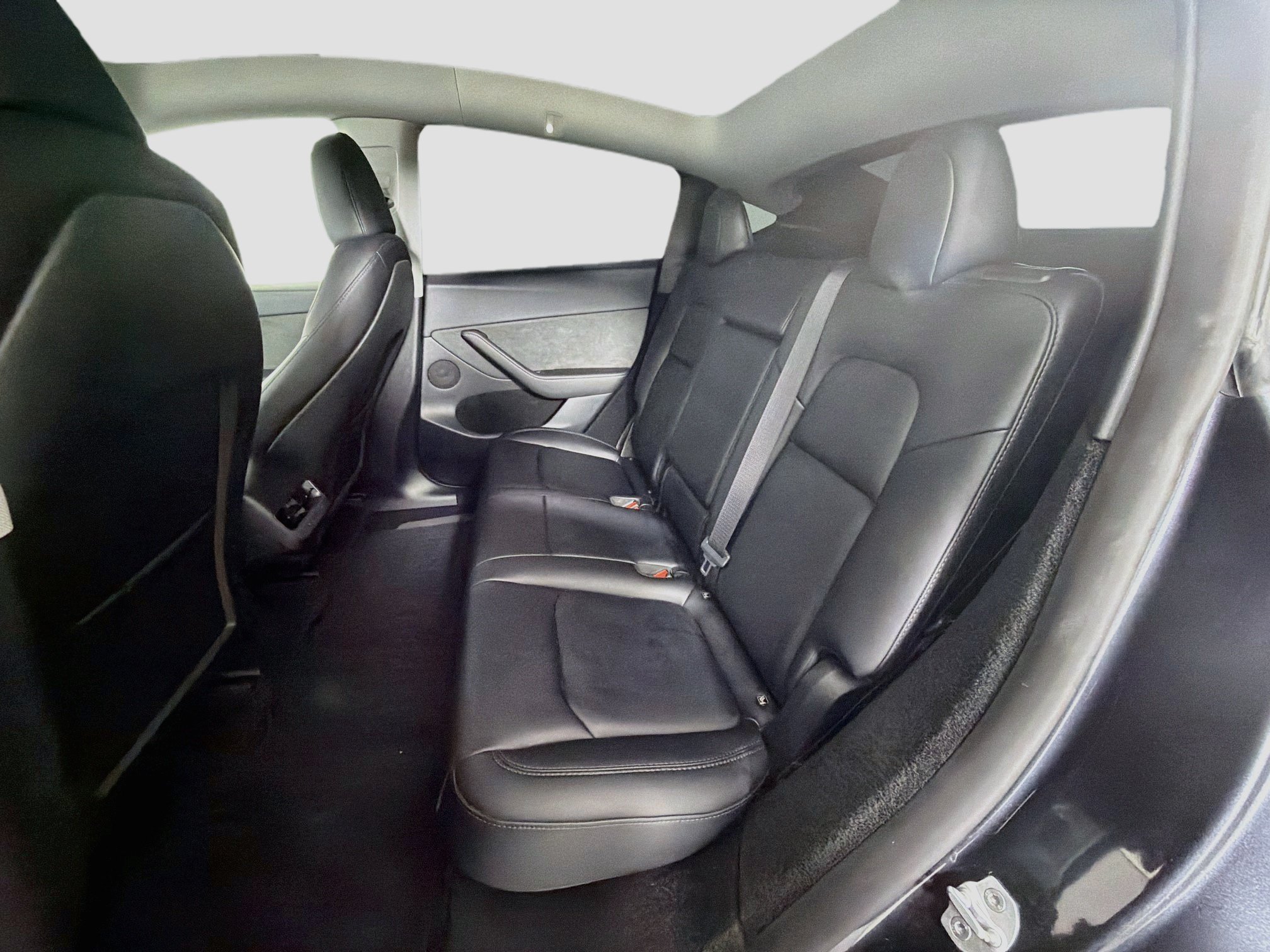Used 2024 Tesla Model Y Long Range AWD/4WD image 28