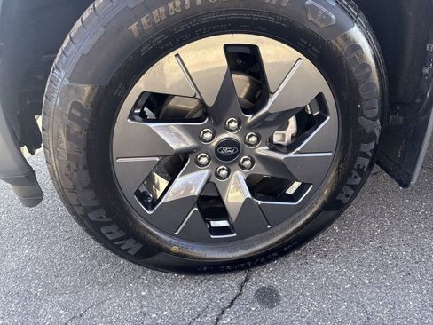 Used 2025 Ford F150 Lightning Flash image 11