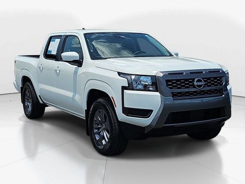 Used 2025 Nissan Frontier SV RWD image 3
