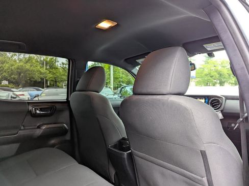 Used 2017 Toyota Tacoma TRD Sport w/ Tow Package (A/T) AWD/4WD image 42