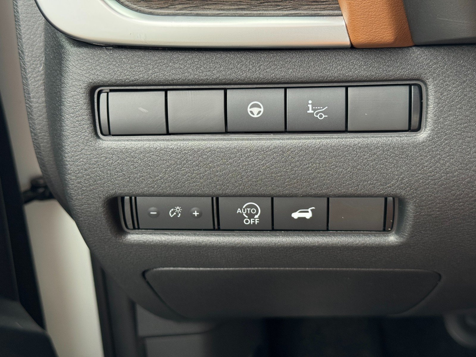 Used 2024 Nissan Rogue Platinum w/ Platinum Premium Package FWD image 19