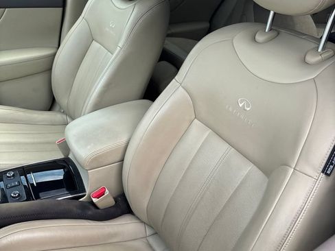 Used 2012 INFINITI FX35 AWD w/ Premium Pkg image 8
