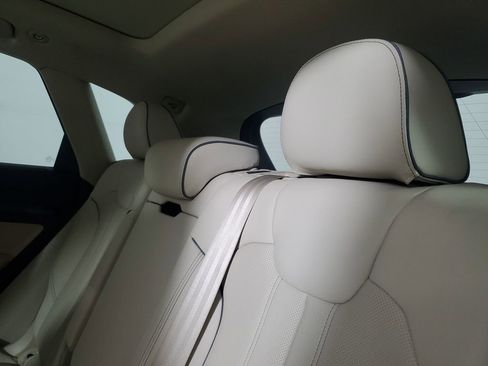 Used 2024 Audi Q5 2.0T Prestige w/ Prestige Package image 14