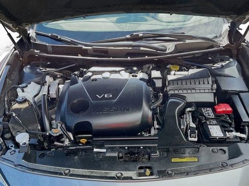 Used 2023 Nissan Maxima SR w/ Sport Mat Group FWD image 33