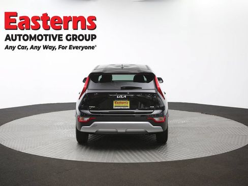 Used 2025 Kia Niro LX FWD image 54