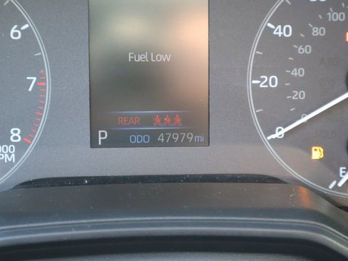 Used 2024 Toyota Corolla SE image 29