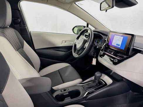 New 2026 Toyota Corolla LE FWD image 32