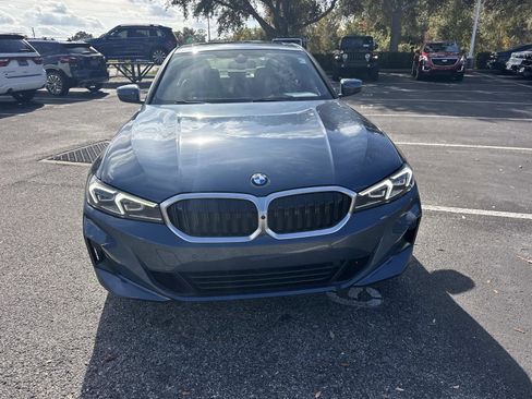 Certified 2025 BMW 330i Sedan image 8