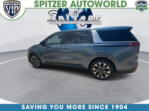 Used 2024 Kia Carnival EX FWD image 7