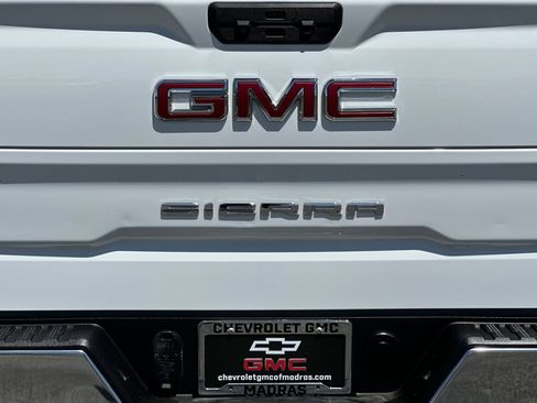 Used 2024 GMC Sierra 1500 SLT image 46