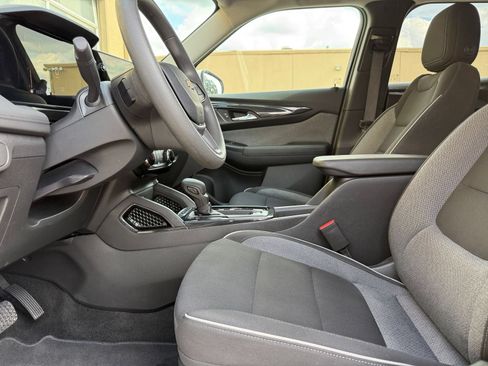 Used 2025 Chevrolet TrailBlazer LT FWD image 27